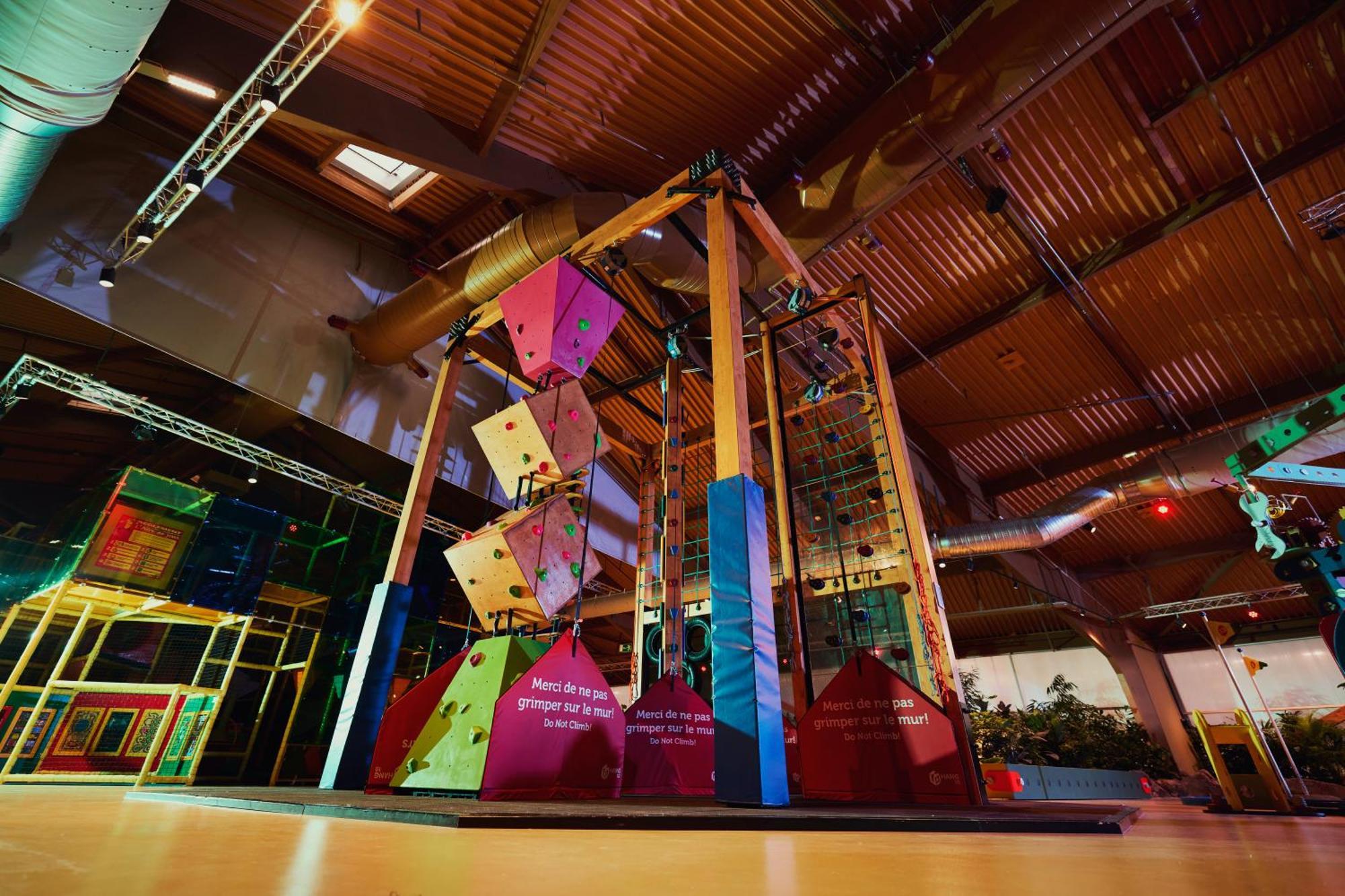 Center Parcs Les Hauts De Bruyeres Chaumont-sur-Tharonne Exterior foto